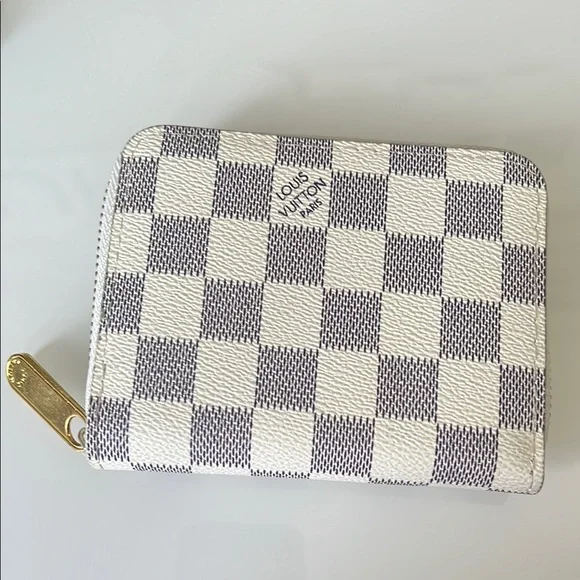 Louis Vuitton Checkered Wallet - Picture 1 of 6